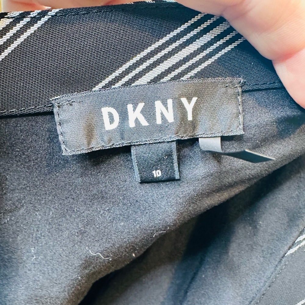 DKNY Cropped Striped Black and White Sleeveless V-Neck Jumpsuit Nautical SZ 10 - Picture 6 of 6